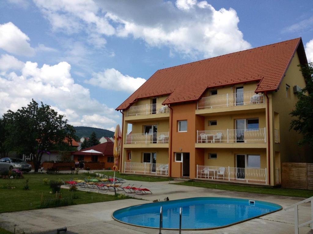 Andrea Pansio Acomodação com café da manhã Balatonfüred Exterior foto